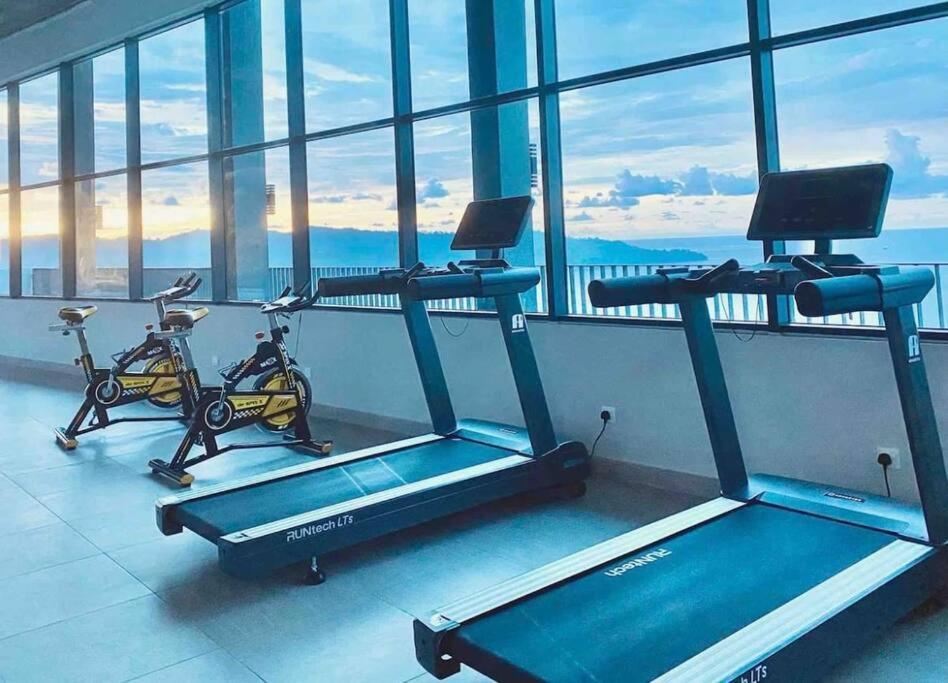Appartement Jesselton Quay,2Br,4-5Pax,Mountain View à Kota Kinabalu Extérieur photo
