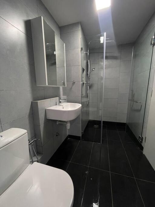 Appartement Jesselton Quay,2Br,4-5Pax,Mountain View à Kota Kinabalu Extérieur photo